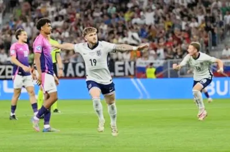 夏菲艾利洛首開紀錄助英格蘭領先1:0