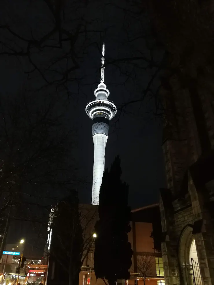 第一晚的奧克蘭天空塔