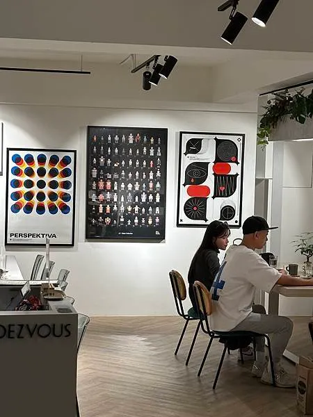 台北松山咖啡廳|適合工作或讀書的巷弄間絕美秘境