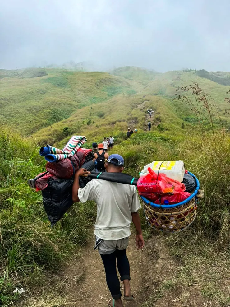 還有偉大的協作們