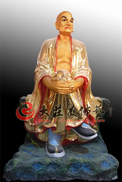 跋陀羅尊者塑像