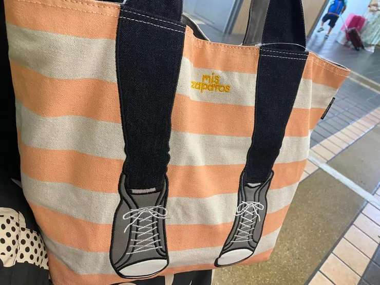 裝了整袋的嘉義小物和回憶，結束這趟旅程