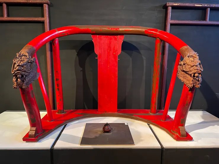 修復完成的大天后宮媽祖座椅