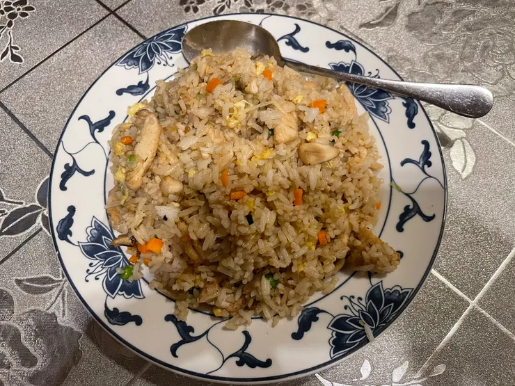 華利餐廳雞肉炒飯