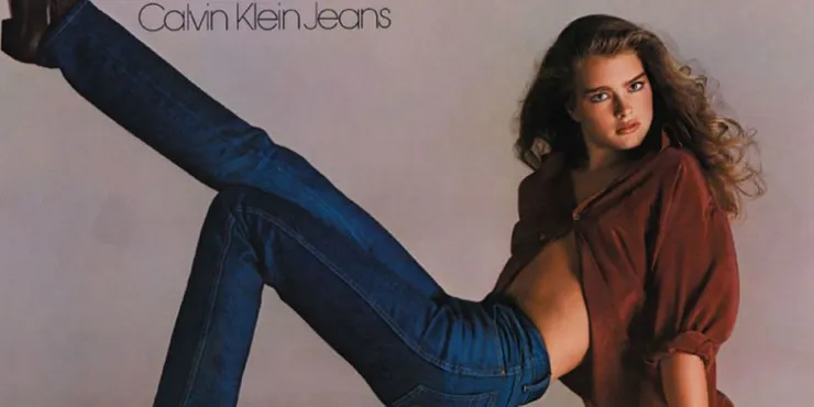 圖片來自 Calvin Klein,此為當時 Brooke Shields 為 CK 拍攝的廣告照片