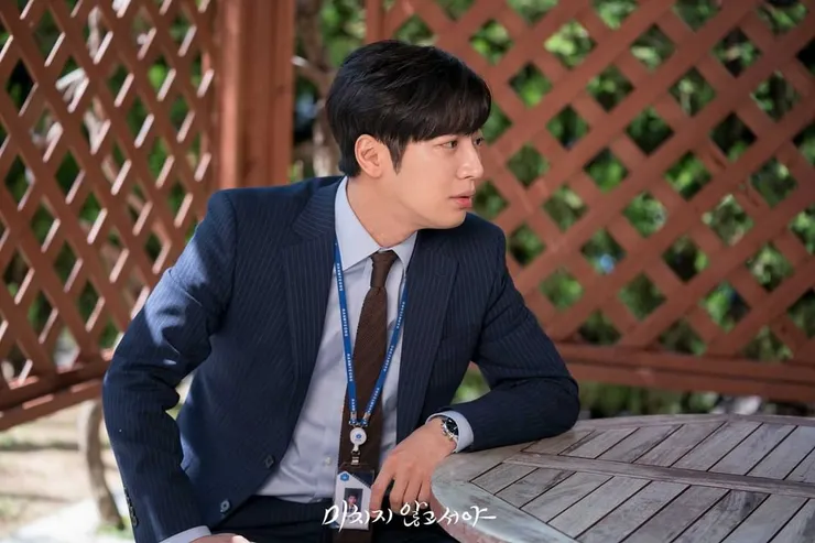 長得帥的開發組長韓世權，崔磐石吃了他好多的虧。圖片cr ig：mbcdrama_now