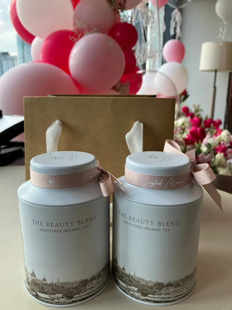 Auriga Wellness送的生日禮物 (是Auriga Wellness 裡面販售的有機茶葉)