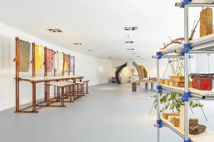 REPAIRING THE WORLD / ph: CAROLINE DETHIER