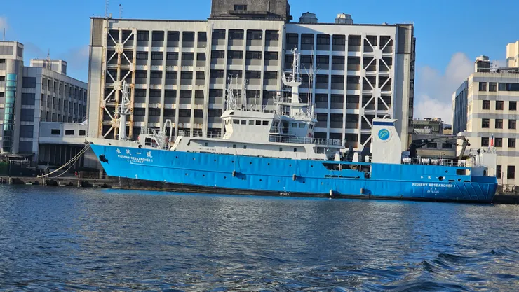 這是水產試驗所的船舶!