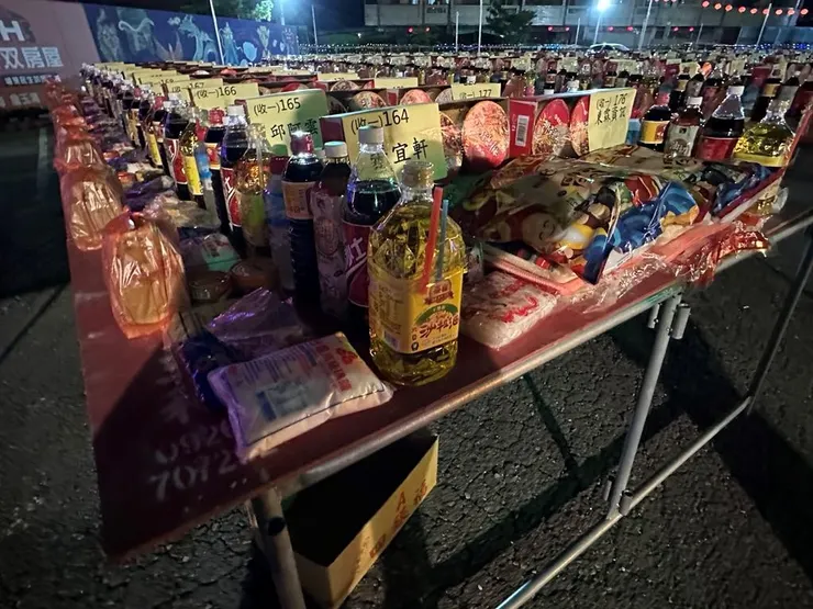 供品皆外包給專業廠商標準化（圖片拍攝/方姵晴）