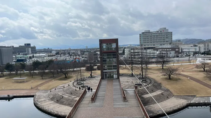 當然橋前後兩端看的視野也稍有差異。