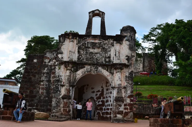 荷蘭古城與砲台