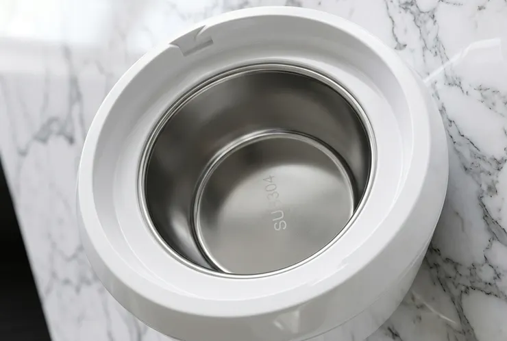 內膽也是很乾淨，整台機子都很耐用😆