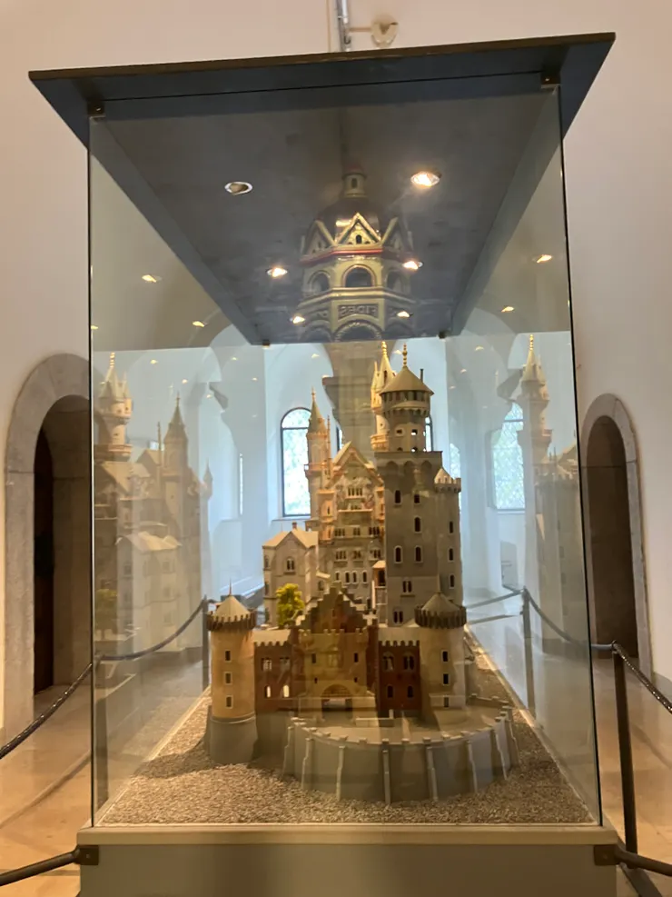 室內的小新天鵝堡