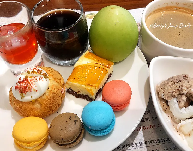 ▲芙洛麗大飯店-「食譜自助百匯餐廳」RECIPE HOUSE /圖片來源：Betty's Jump Diary