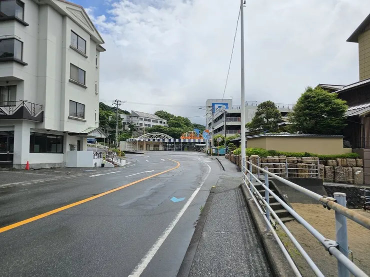 其實旁邊就是伊豆三津sea paradise，我這個角度應該蠻接近2單中曜趕來的角度吧
