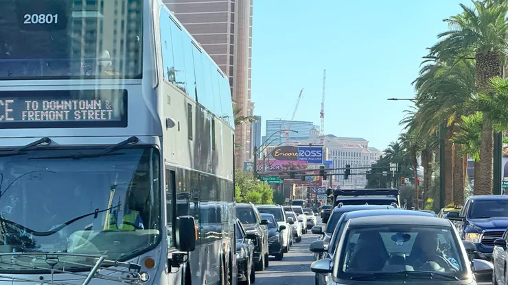 賭場大道車輛川流不息