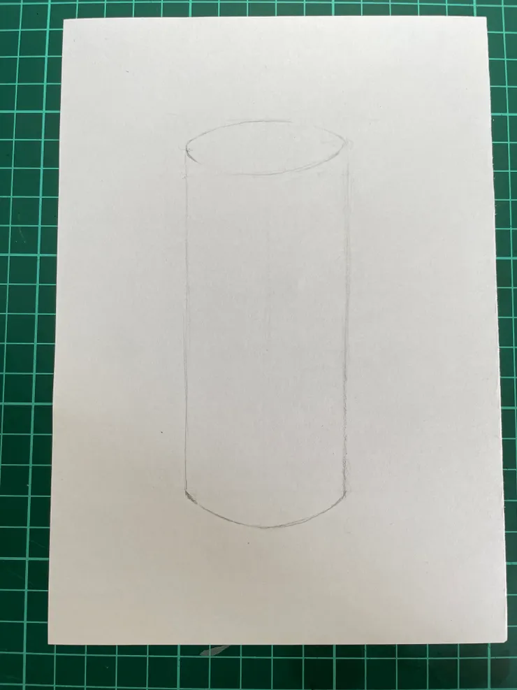 把輪廓線整理好，擦掉輔助線，完成輪廓線
