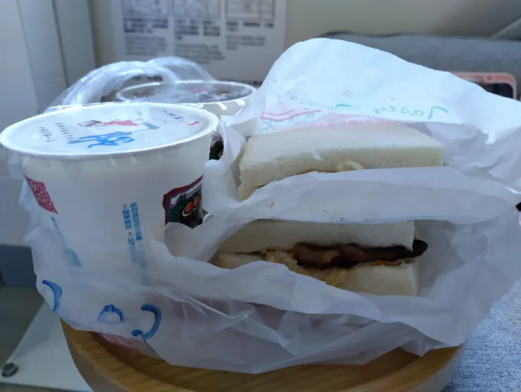 第二天的早餐 肉蛋吐司