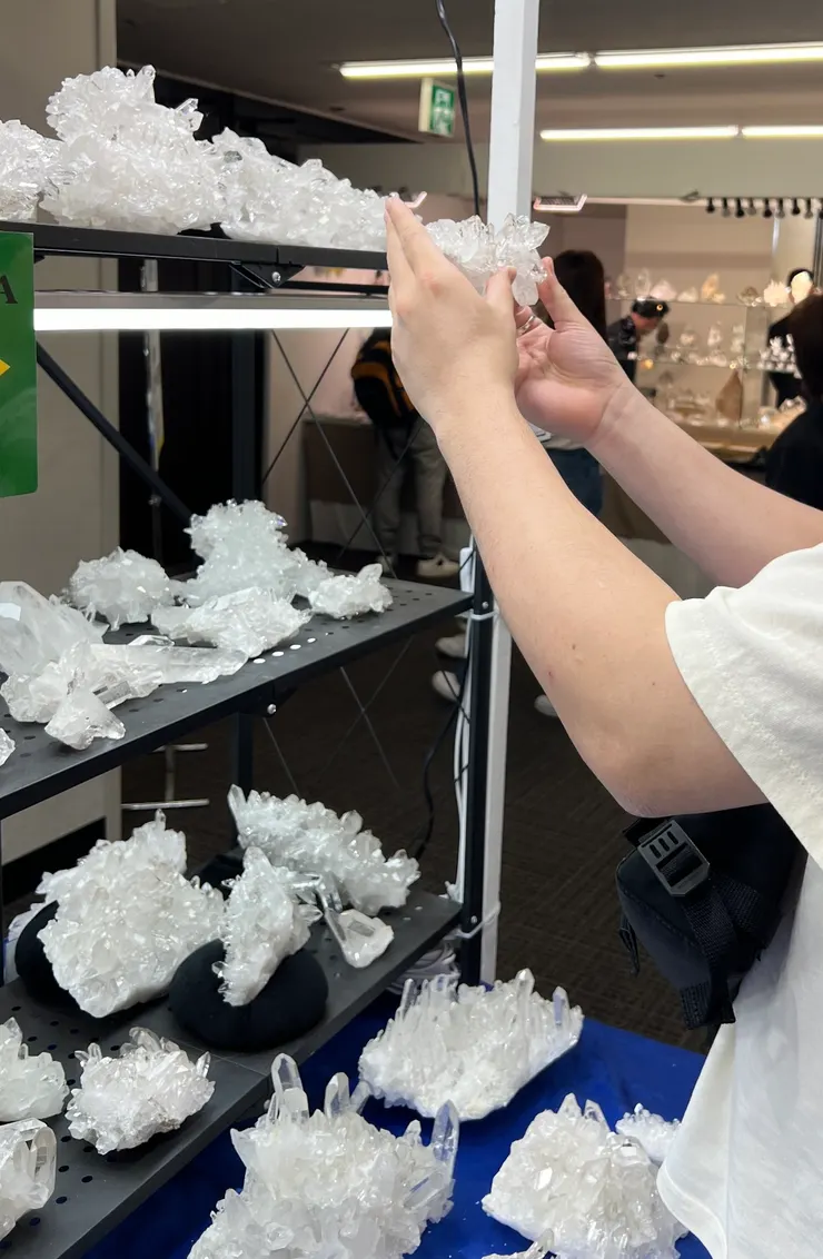 日本礦物展上的各類水晶礦石品質都很優