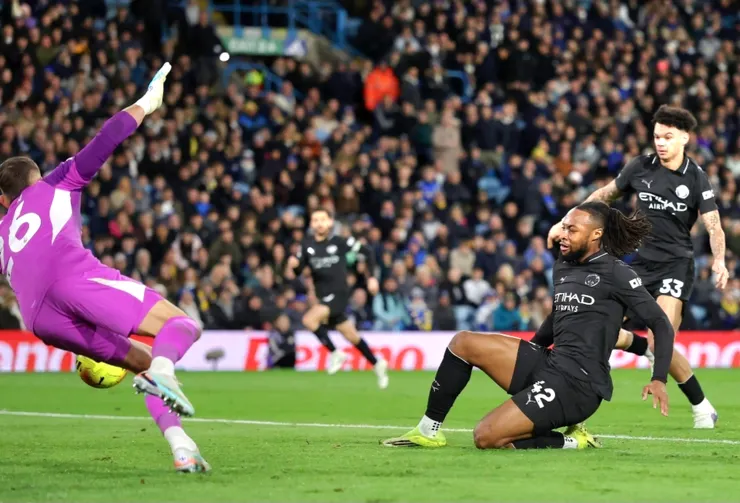 森美奧撞射破網助曼城小勝1:0