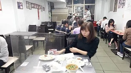 [台北美食]鄉民支持與社會名人加持的阿娥水餃，熱門人氣、札實