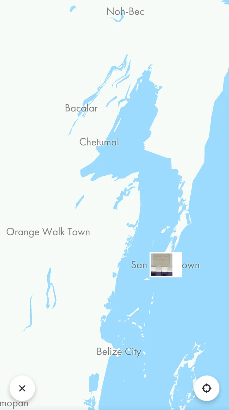 我查Google Map貝里斯，看起來是一個色彩很繽紛的地方