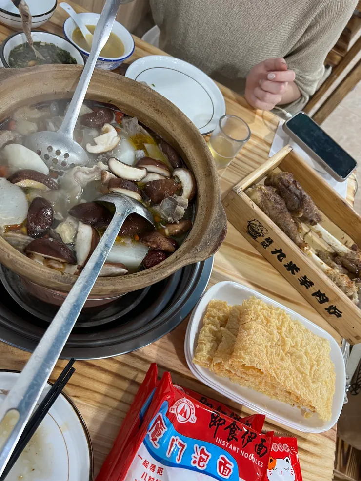 羊肉爐的食材都很新鮮！！湯頭很讚