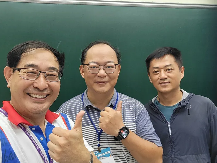 洪偉清教授(左)、蕭儒堂研究員(右)