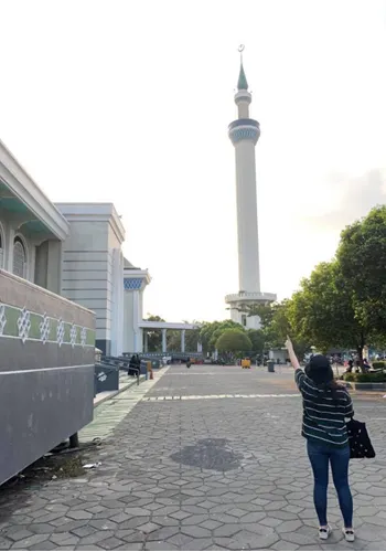 偉大清真寺旁高塔