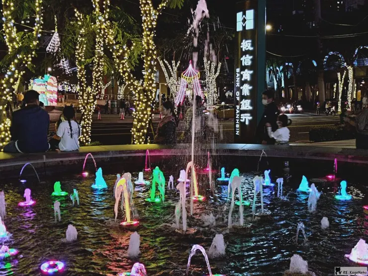 板信銀行噴水池