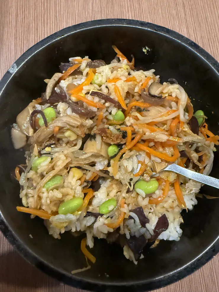 2025/12/30 蕈菇石鍋拌飯