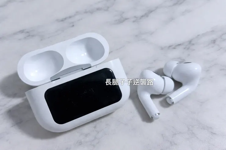 沒買過一款耳機是有螢幕的!✨