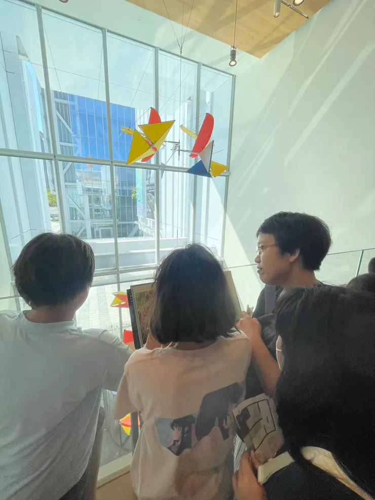 看展前後都和孩子聊一下莫內, 也聊一下近況