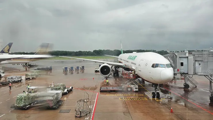 我要搭回台灣的長榮航空班機!