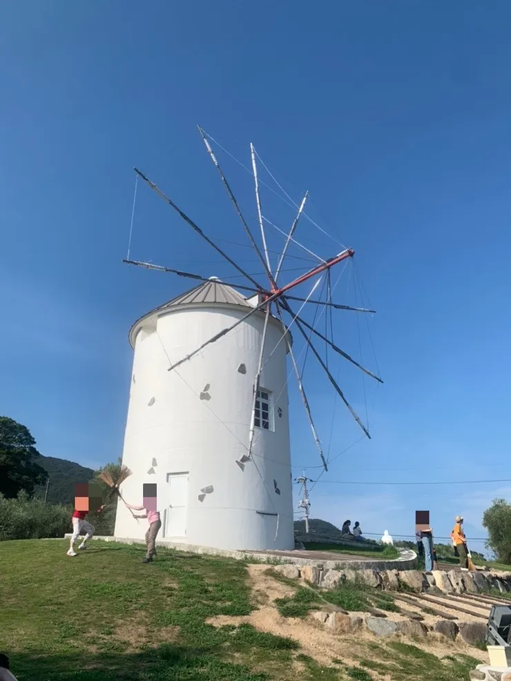 很多人都在拍照