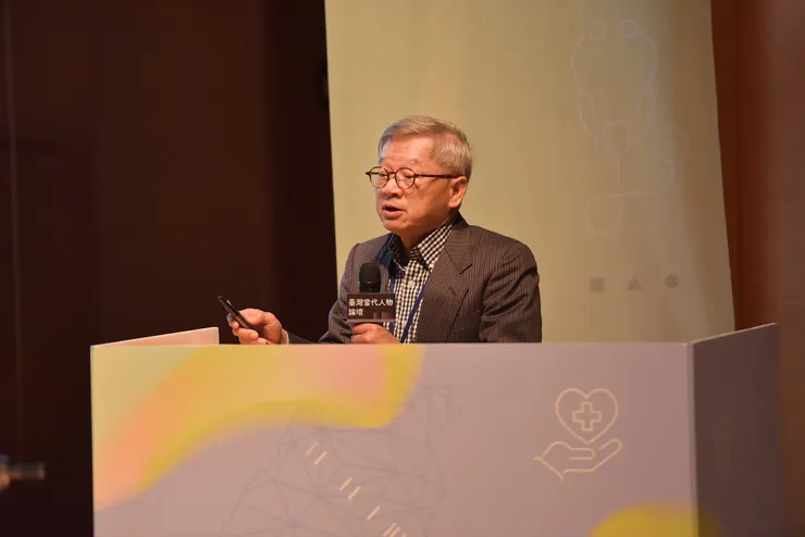 圖說：國科會主委吳誠文強調，臺灣在全球AI發展中扮演關鍵角色，科技應該用來輔助人力短缺，並主動與醫療體系連結。（資料來源：人物誌）