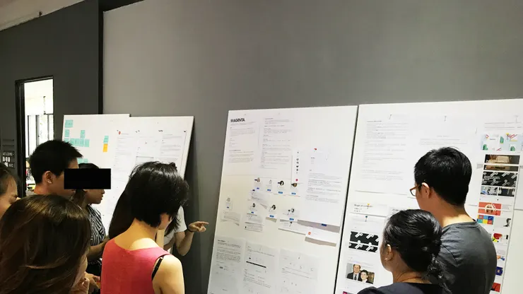Design Thinking 中很多的工作環節需要「創新者」,注意:非傳統的「平面設計工作者」有更好的主持、對話、組織技巧,而不是比傳統設計師更會在 post-it 上畫插畫,本質上有很大的差異。