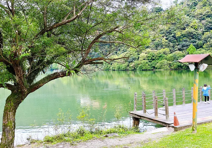 宜蘭新景點2026│巨型Labubu拉布布空降宜蘭梅花湖【大魔遇見熊】