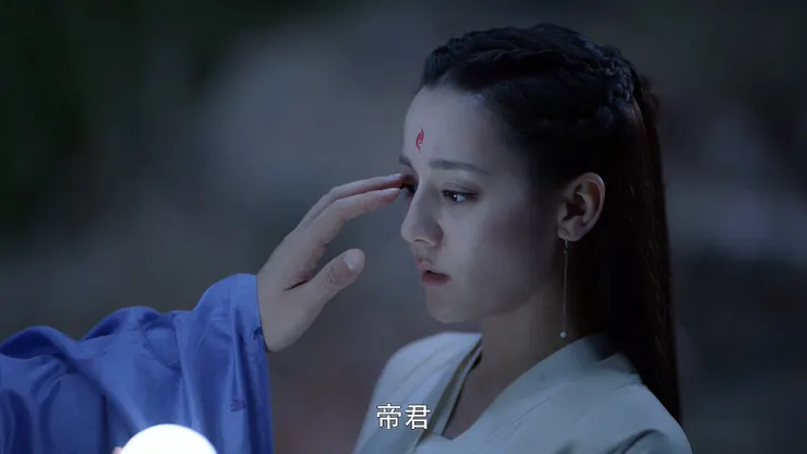 話說這個畫面應該讓不少人夢回桃花吧！
