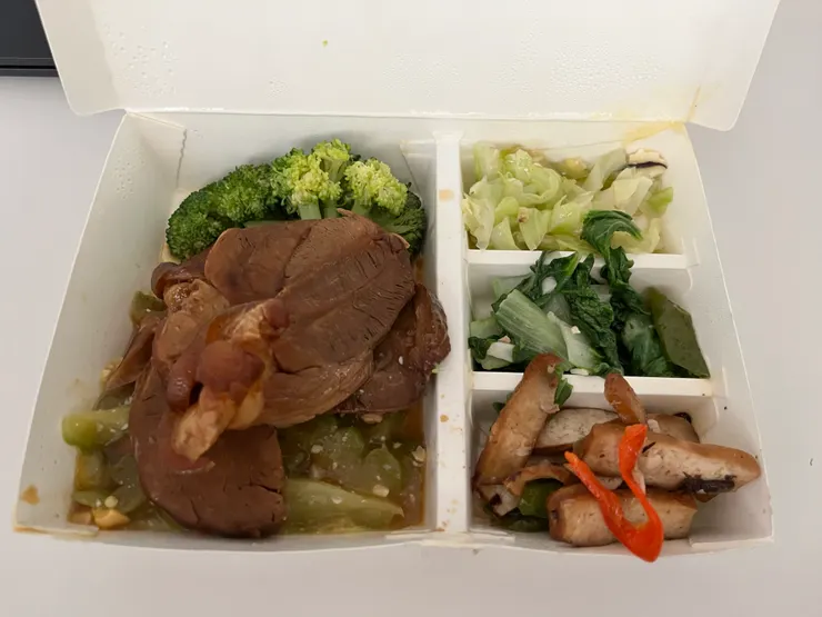 滷腿庫不飯。