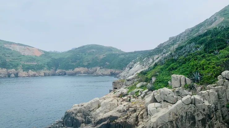 現在看起來的寧靜，與當年是強大的對比。