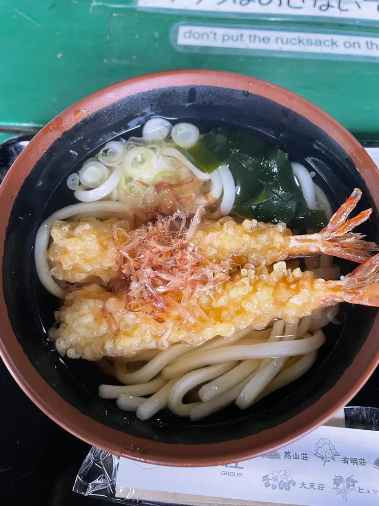 炸蝦烏龍麵好吃😋