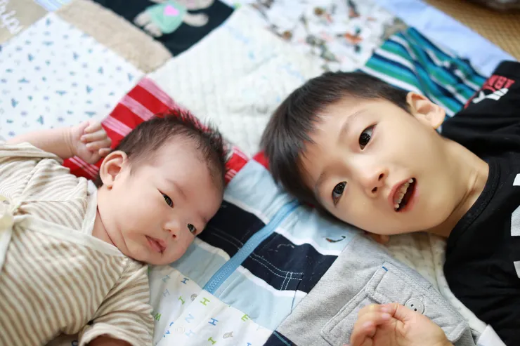 20180616剛成為親密兄弟的祐懿~七歲的祐表達愛的方式跟騎他常兒哥哥不同~