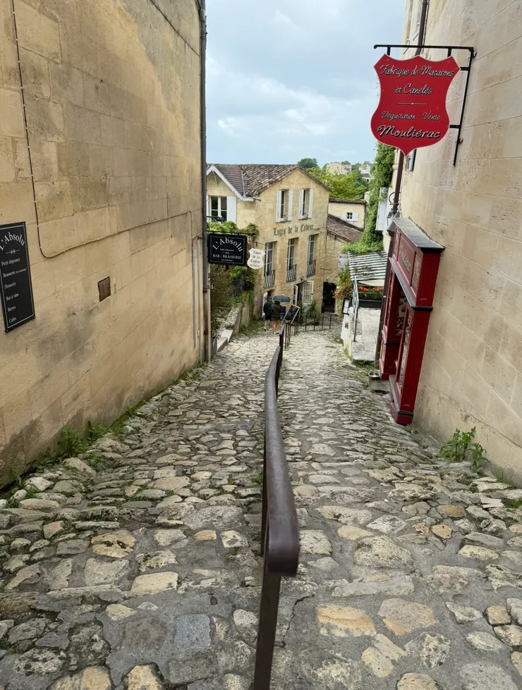 斜坡上，讓我意外發現的店家