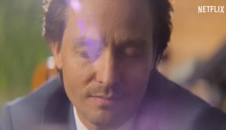 這一刻的平靜不是放下，而是已經回不了頭。