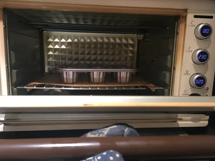 這環節常常讓我聯想到電影中待產房呱呱墜地的嬰孩們！