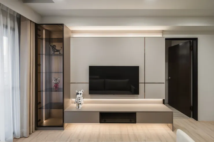 (原作品連結：EHO設計品牌，美術白天鵝 E8，點我觀看完整作品)