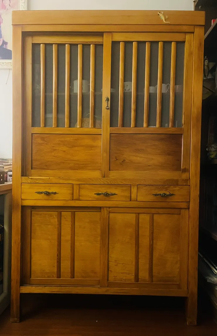 整修完成的菜櫥