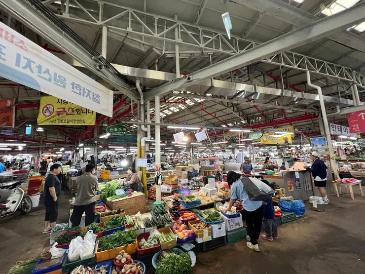 有這麼多新鮮蔬菜，為什麼餐廳還是只有泡菜可吃呢？